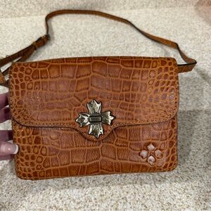 AUTHENTIC Patricia Nash Crocodile Pattern Tan Leather Bag